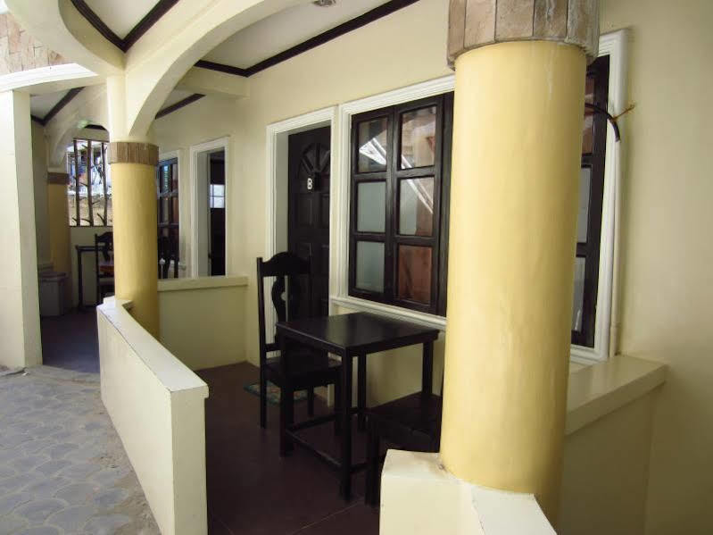 Hotel Eriko's House